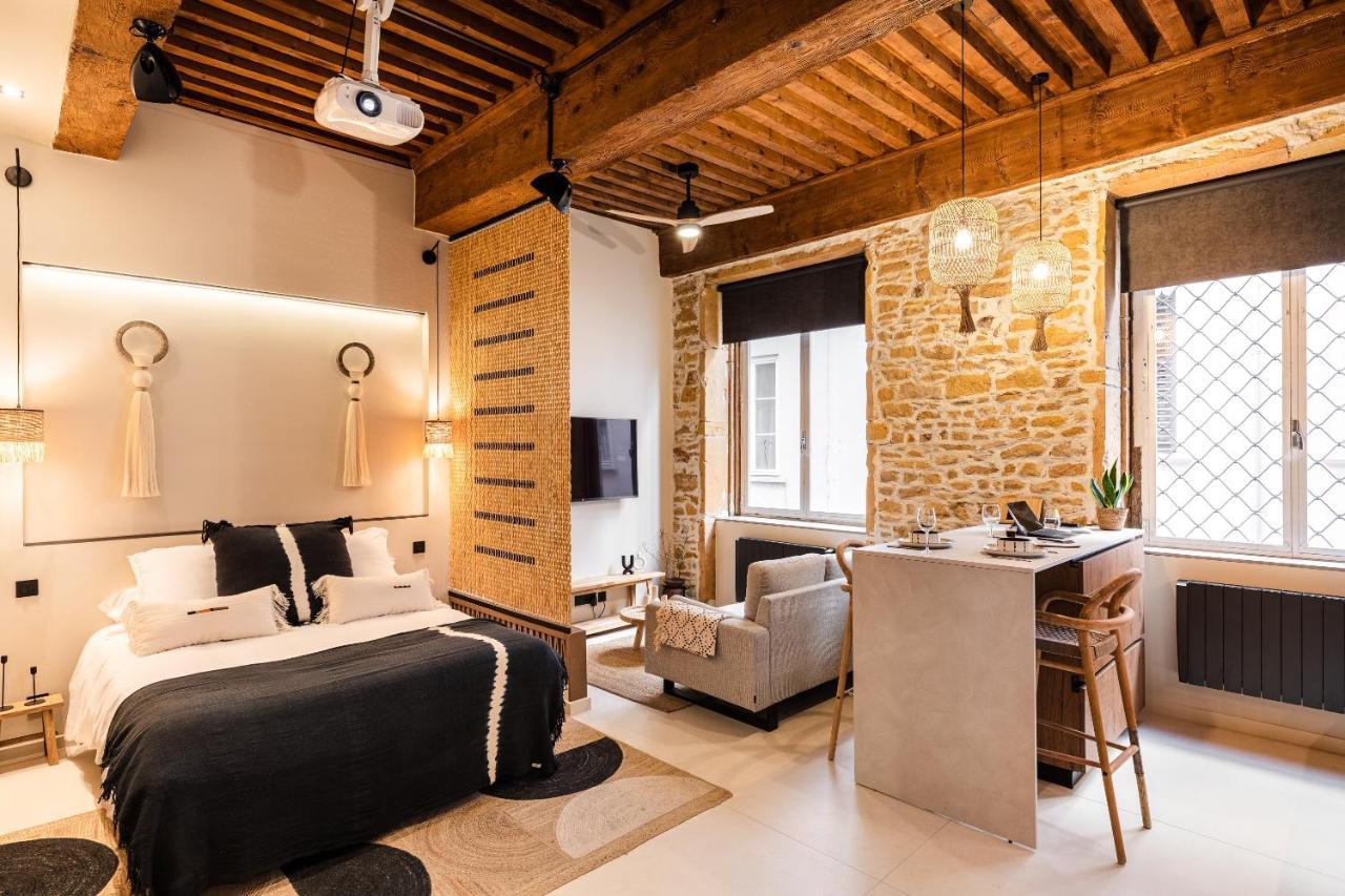 Host Inn Le Lumiere Spa & Cinema Лион Екстериор снимка