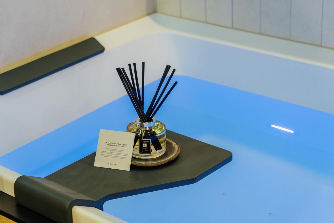 Host Inn Le Lumiere Spa & Cinema Лион Екстериор снимка