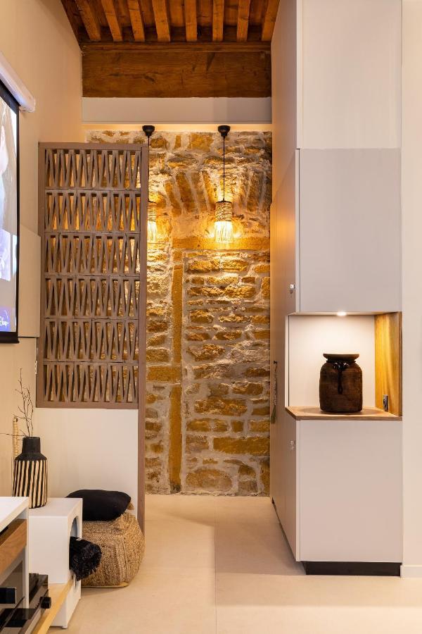 Host Inn Le Lumiere Spa & Cinema Лион Екстериор снимка