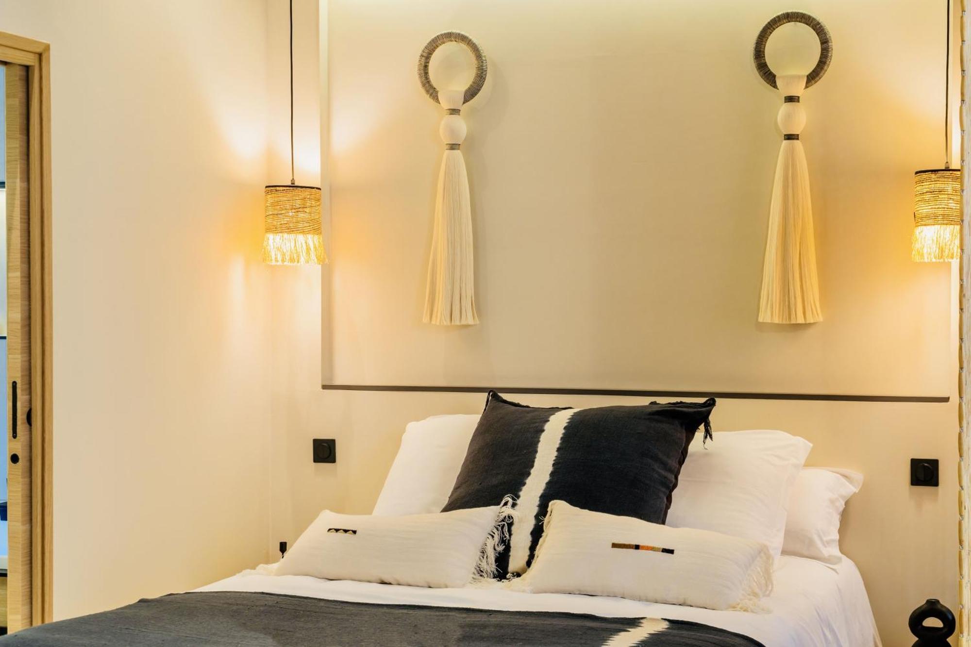 Host Inn Le Lumiere Spa & Cinema Лион Стая снимка